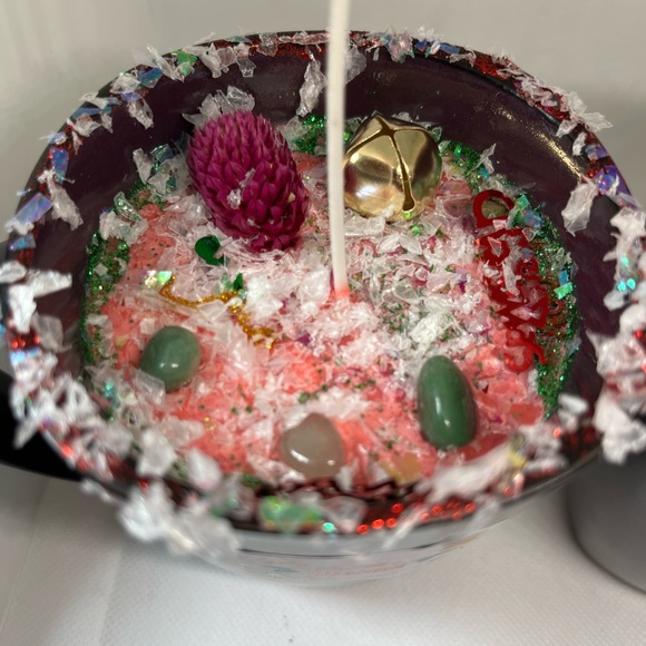 Tea cup candle handmade holiday candle 🕯️ - Picture 5 of 7